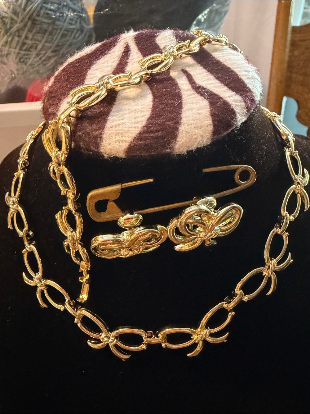 Gold Tone Linked Necklace & Rope Knot Clip Earrings Set - Gold
